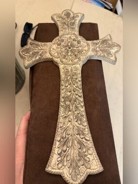 Ornate Decorative Wall Cross - Cream